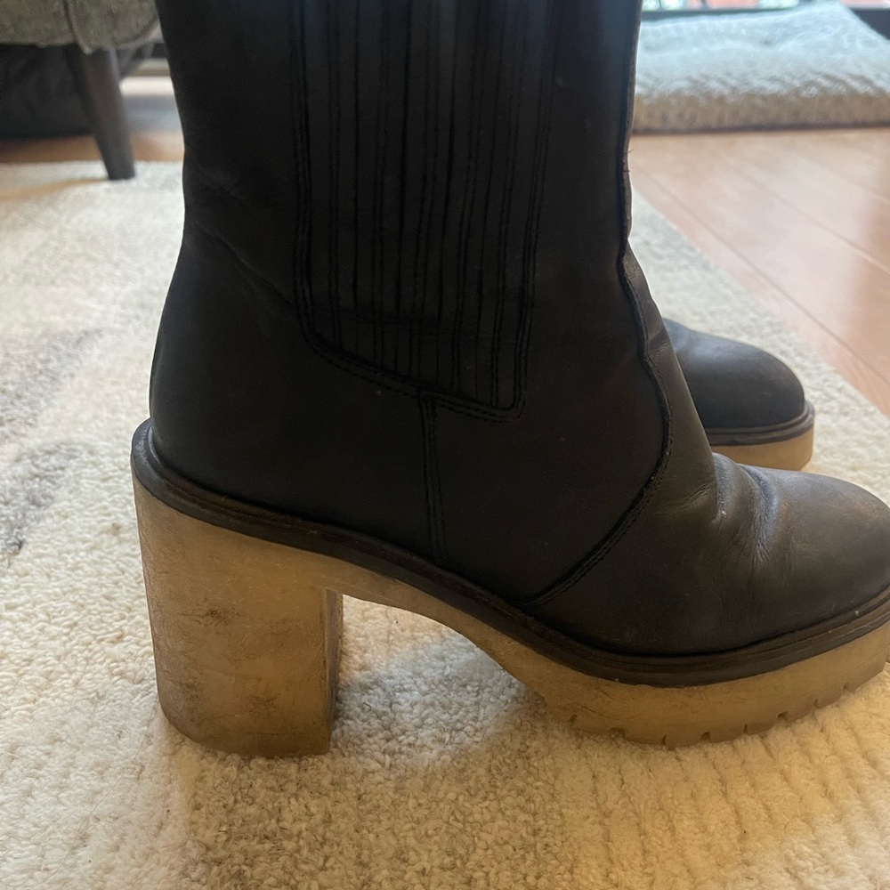 Free People James Chelsea Boots Size 40